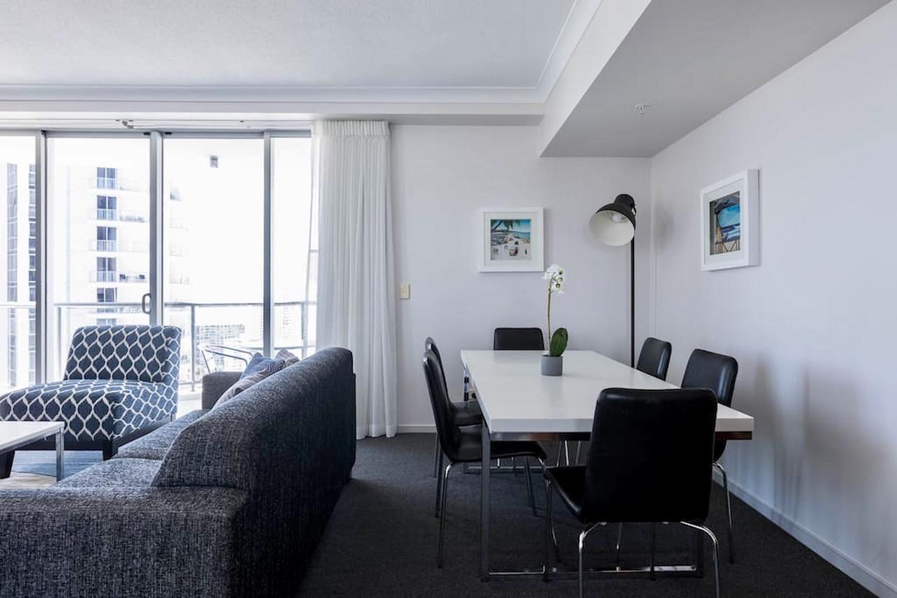 Apartment With Ocean Views 골드코스트 외부 사진