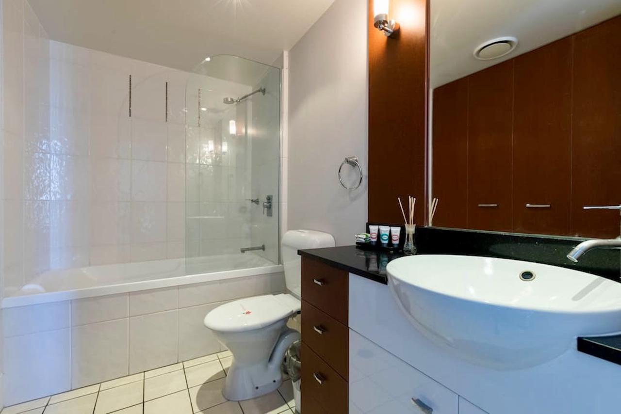 Apartment With Ocean Views 골드코스트 외부 사진